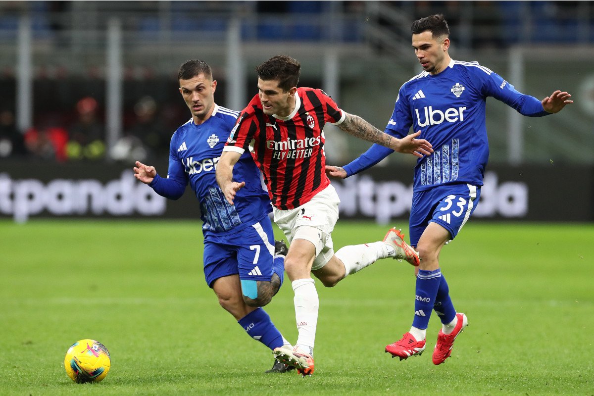 Como gặp khó khi tiếp đón Milan