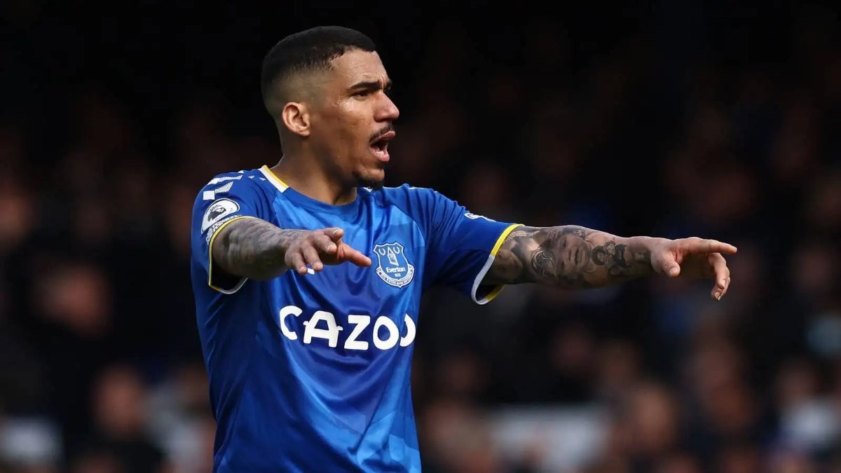 Palmeiras chưa muốn bán Allan