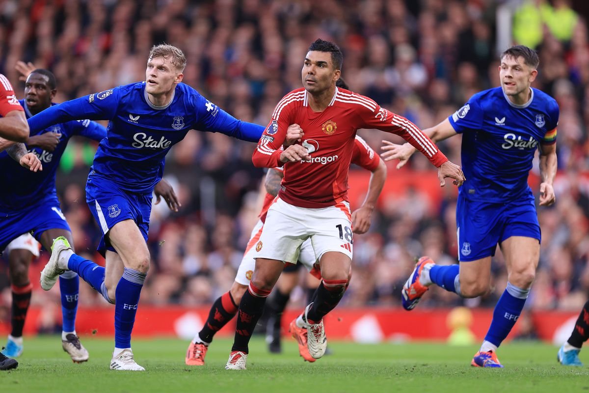 Soi kèo Everton vs Man United ngày 24/02 | Ngoại hạng Anh 2 Everton gặp khó khi tiếp đón Man United