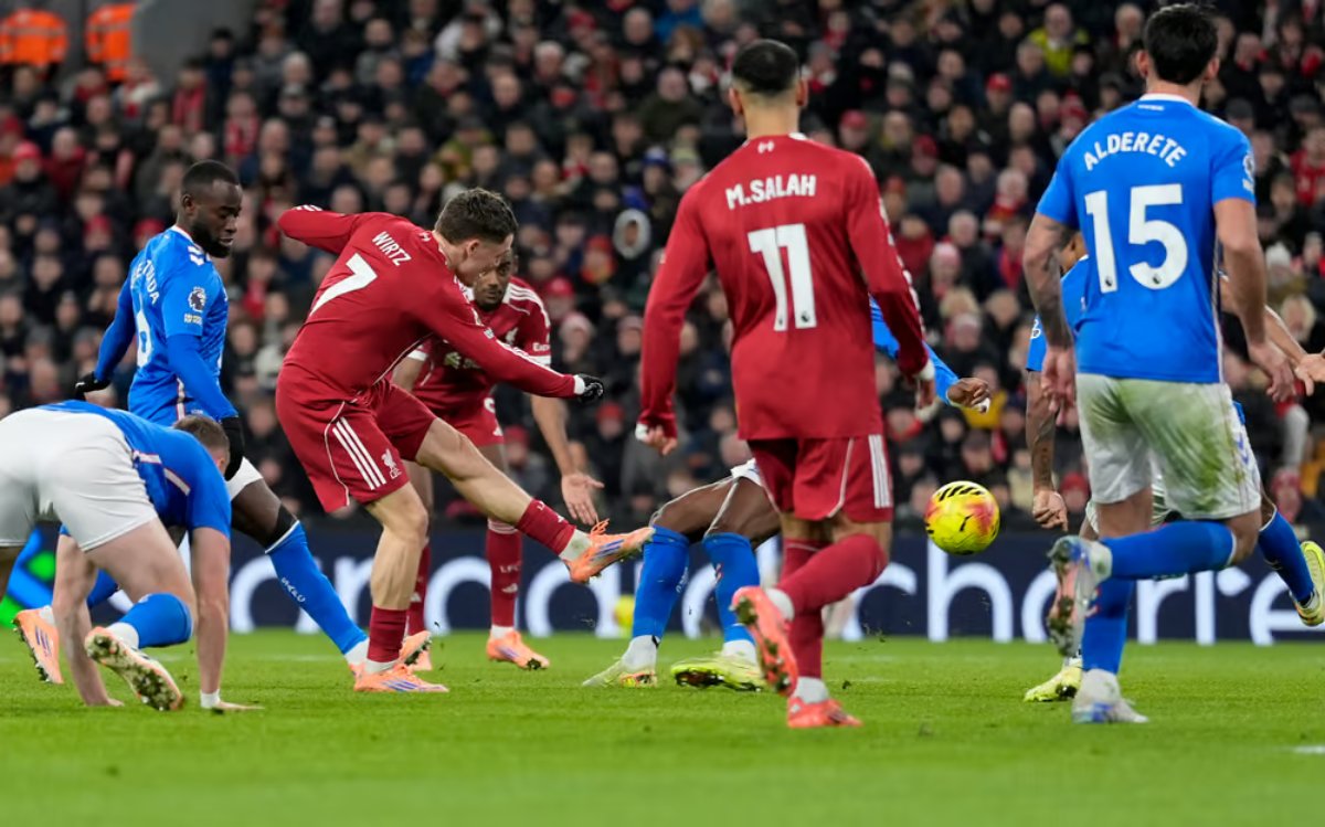 Sunderland quyết tâm có điểm trước Liverpool