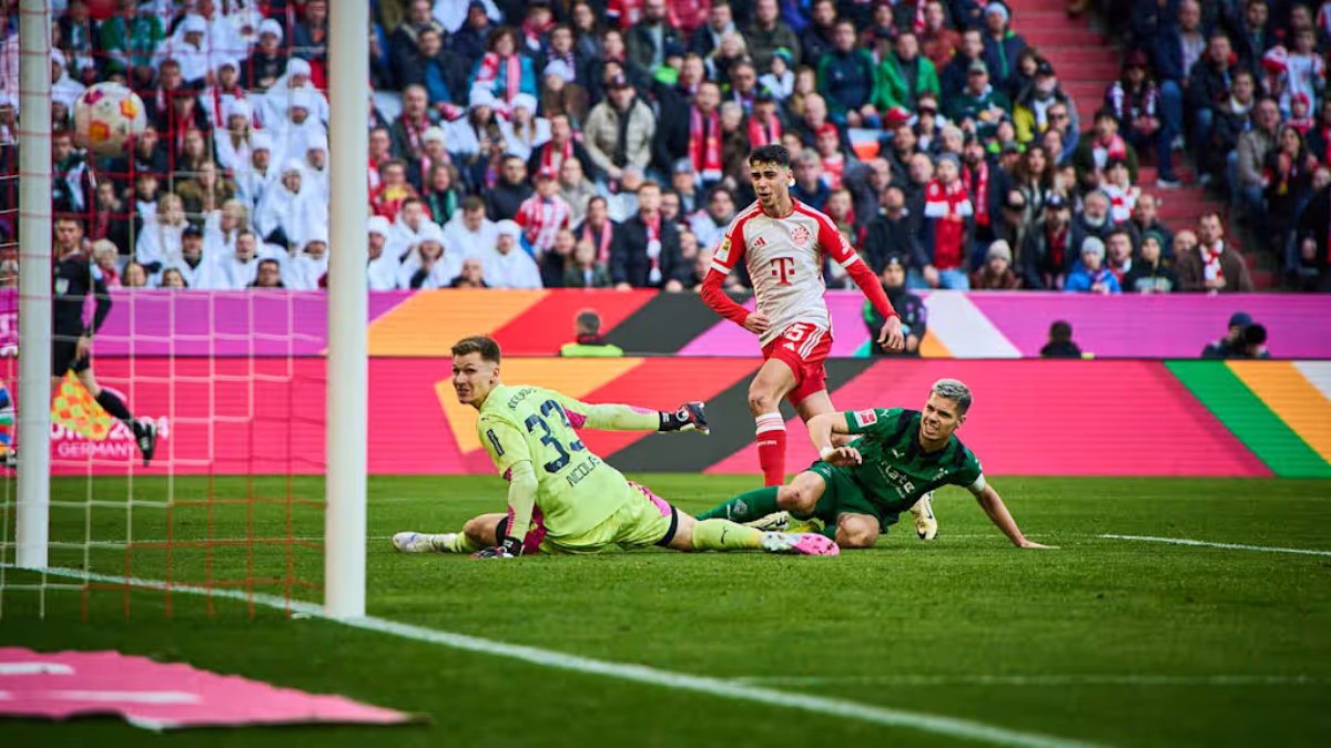 Bayern Munich áp đảo Monchengladbach