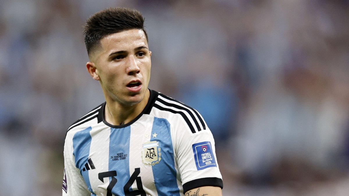 Real và PSG cũng muốn chiêu mộ Fernandez