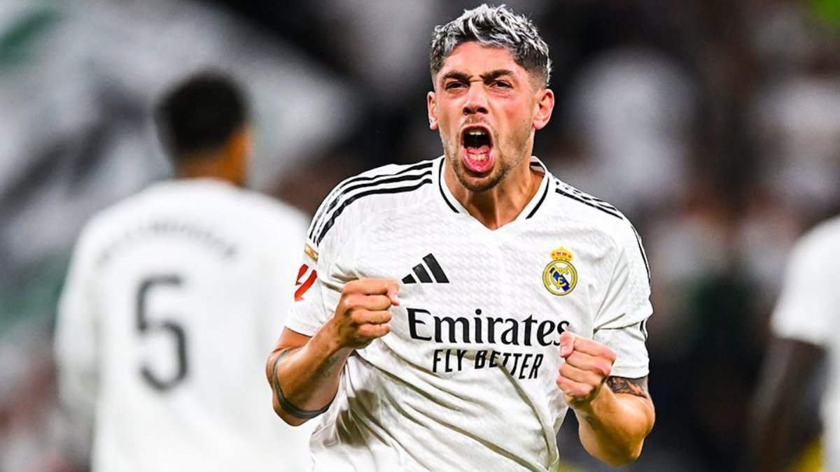 Valverde được so sánh với Steven Gerrard