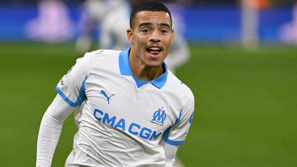 PSG vung tiền chiêu mộ Mason Greenwood 1 PSG muốn ký hợp đồng với Greenwood
