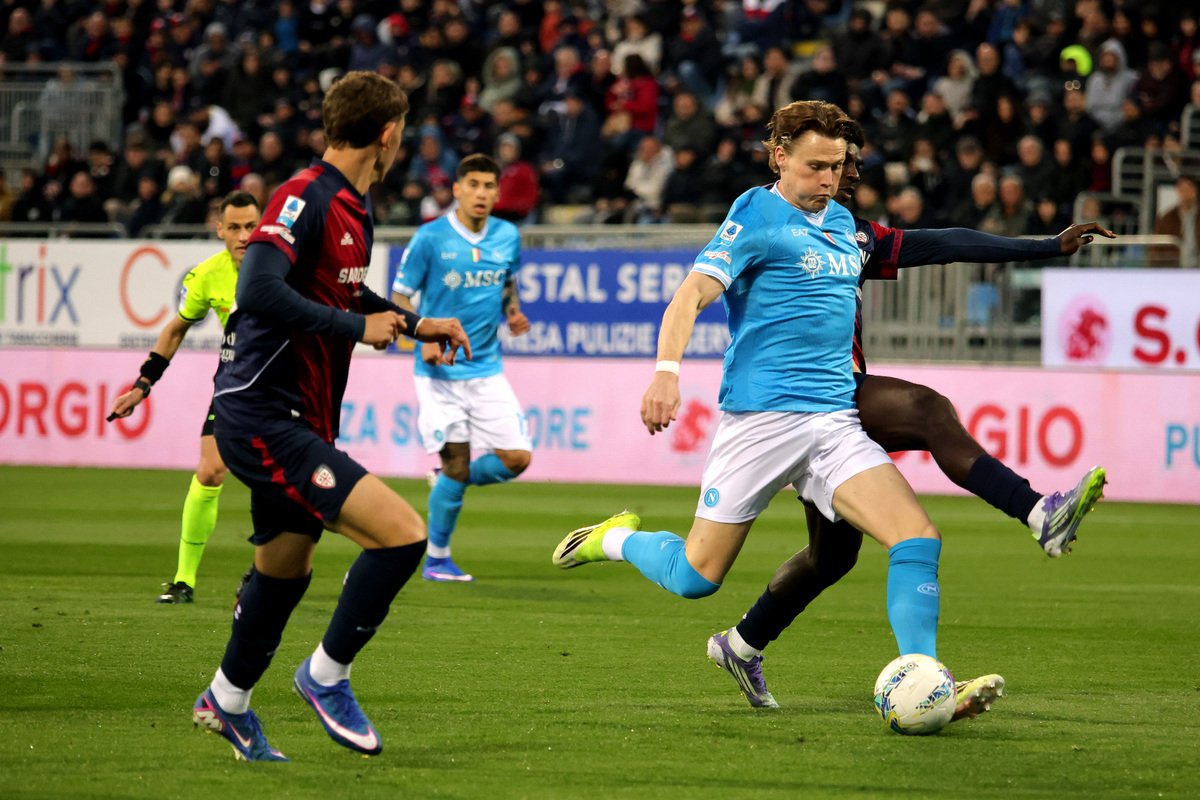 Napoli sẽ áp đảo Cremonese