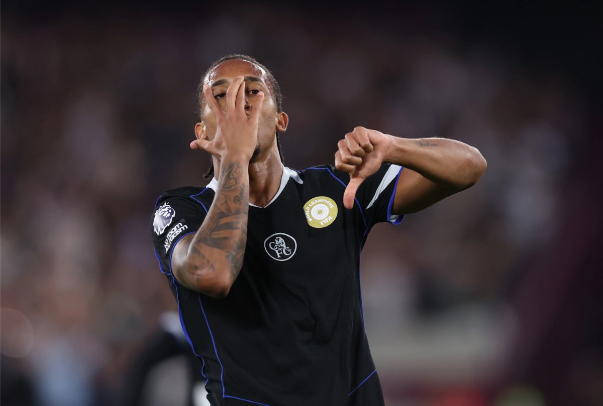 Barcelona tăng tốc chiêu mộ Pedro