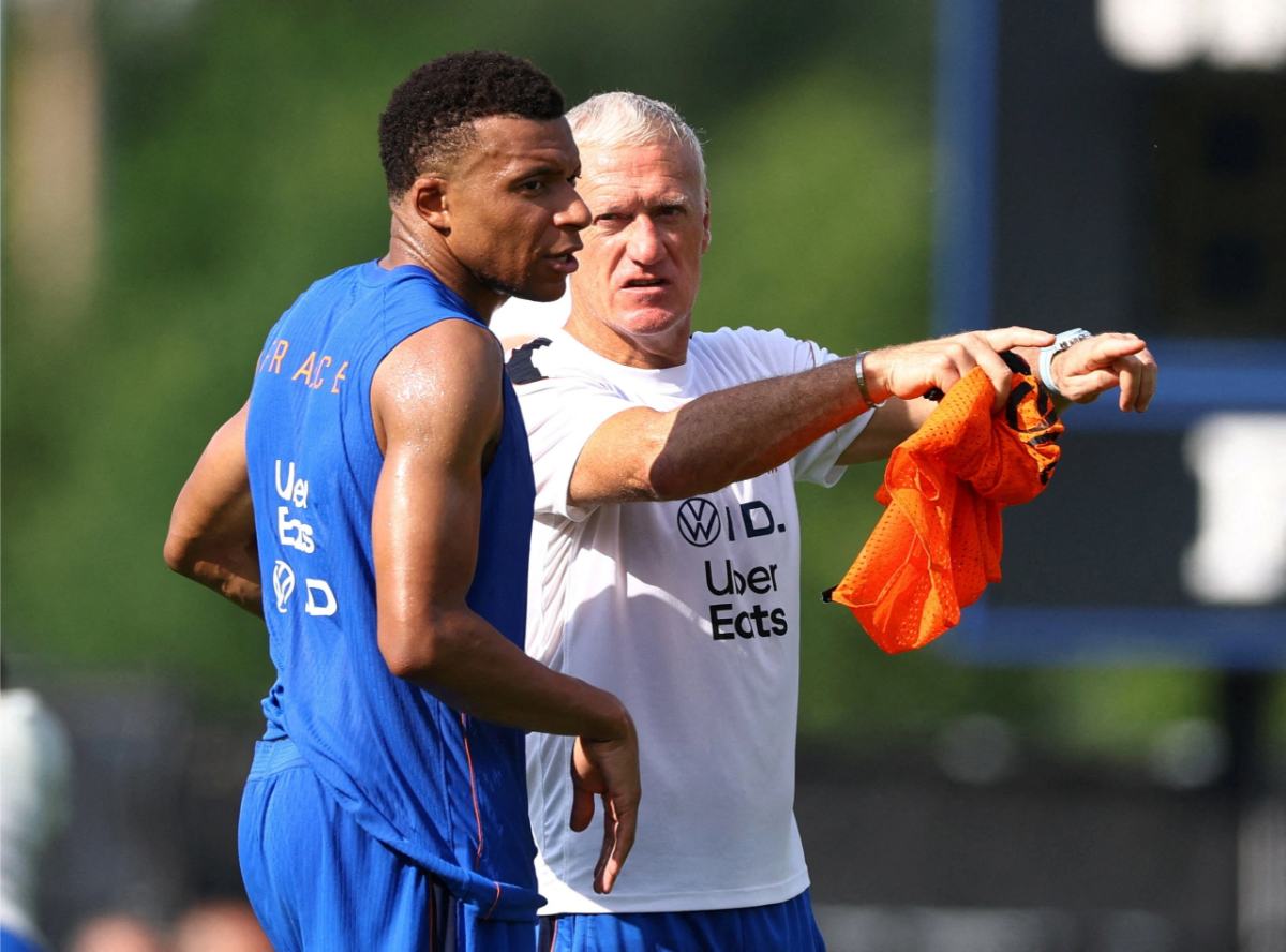 HLV Deschamps tin tưởng Mbappe