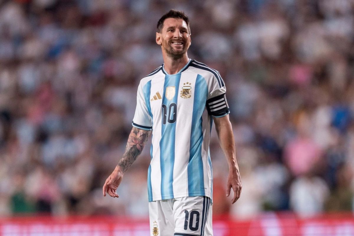 Messi cần thêm 1 bàn để lập kỷ lục