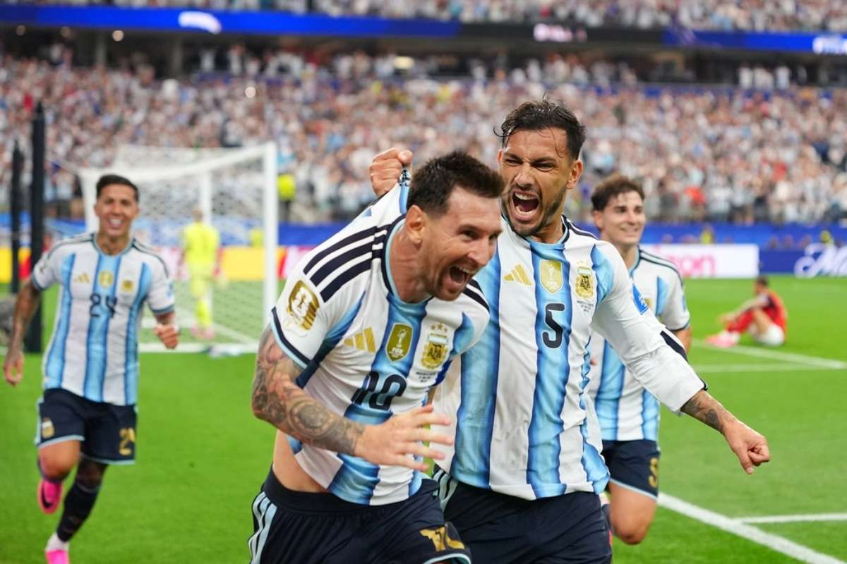 Messi chạm mốc 18 bàn thắng ở mọi kỳ World Cup