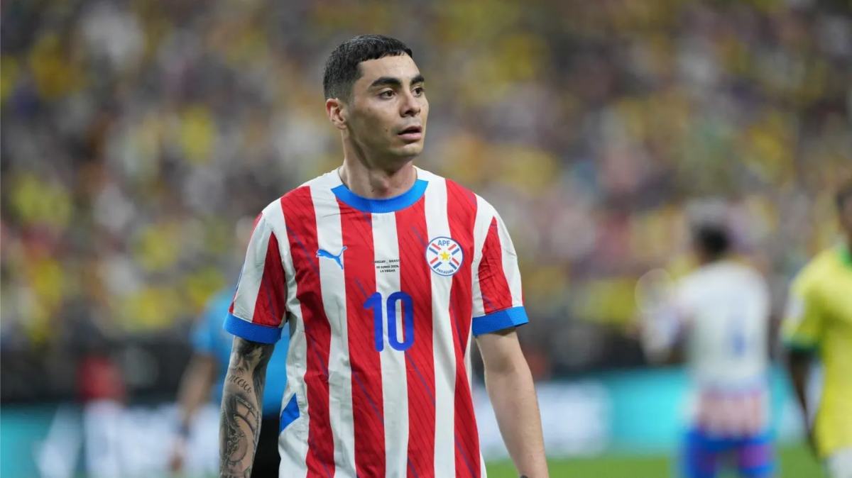 Paraguay cần tìm người thay thế Enciso