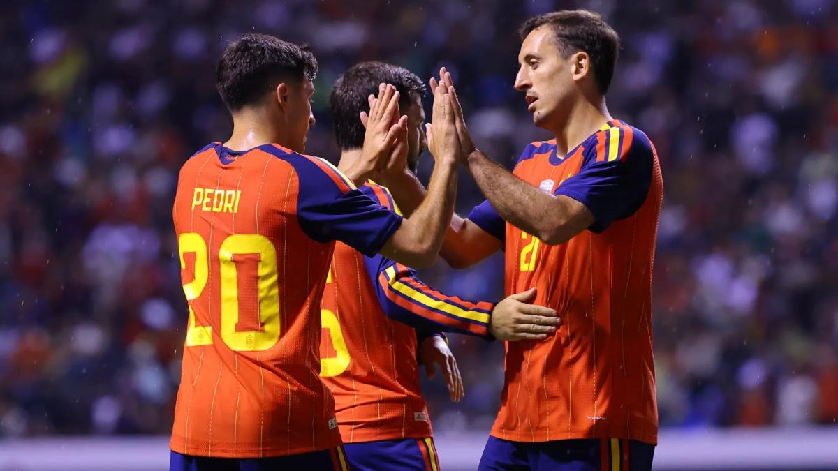 Pedri chỉ ra cầu thủ hay nhất thế giới 3 La Roja tự tin hướng tới chức vô địch
