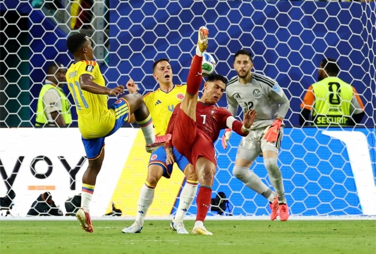 CR7 bị phong tỏa suốt 90 phút
